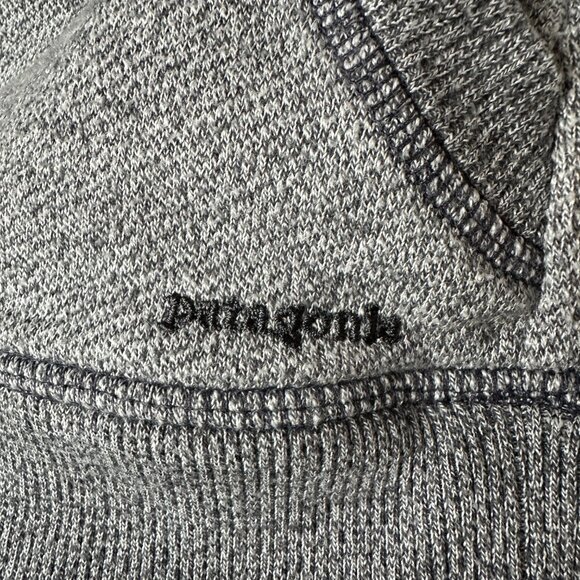 Patagonia full-zip hooded sweatshirt - Picture 3 of 5